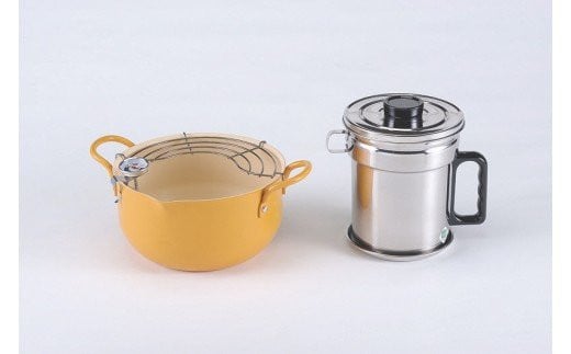 鉄製揚げ鍋 & ステンレス製オイルポット(活性炭入り)セット FC016082
