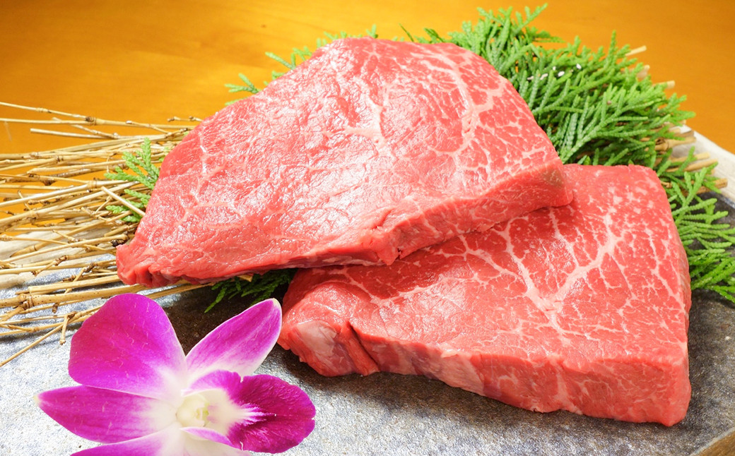 
            あか牛ランプステーキ（あか牛ランプステーキ約150g×2枚） 計約300g あか牛 肉 お肉 牛肉 ランプ ステーキ ステーキ肉 褐牛 褐毛和種 和牛 国産牛 熊本県 上天草市 冷凍
          