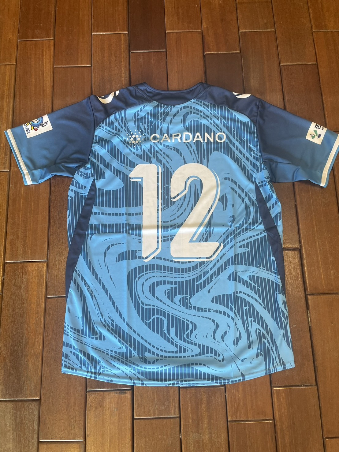 返礼品としてお届けするユニフォームは背番号「12」です。
