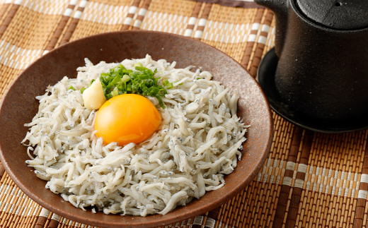 大阪湾産漁師が直送 釜揚げしらす 約80g×6個 計約480g 自宅で 釜揚げ丼 が楽しめる シラス 白子 シラス丼