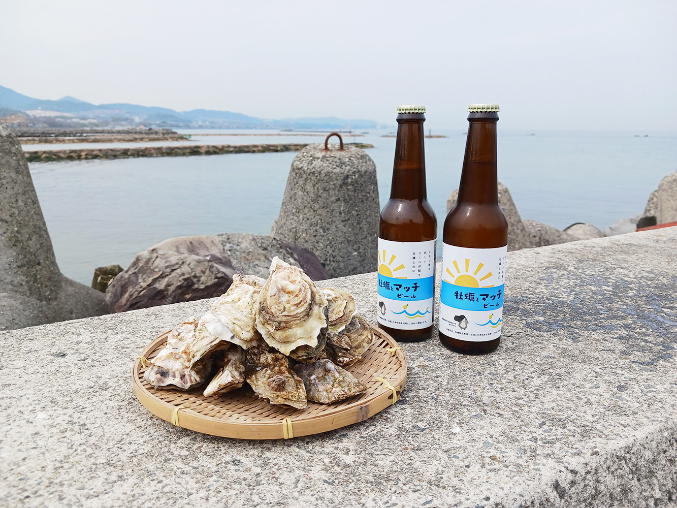 
            牡蠣 剥き身 1kg＋マッチビール4本 かき ビール セット
          