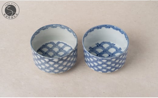 有田焼 青海波 手造り向付 2個セット【染付の器 匠】食器 器 うつわ 手描き 手づくり 青海波 点描 どんぶり 抹茶碗 向付 電子レンジ対応 85000円 A85-29