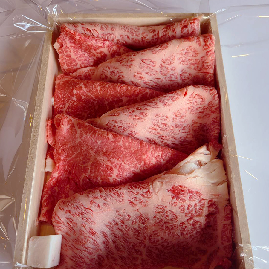 松阪牛すきやき・しゃぶしゃぶ（ロース・モモ）４００ｇ