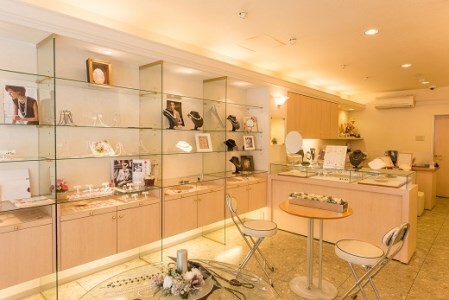 7.5mmアコヤパール直付けピアス：C105-001