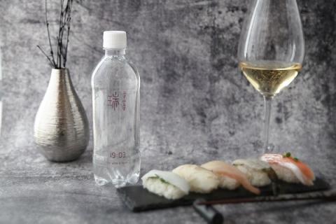 0008-79-01. みずのみず 19:03 for wine & food 500ml × 6本 ギフトパッケージ