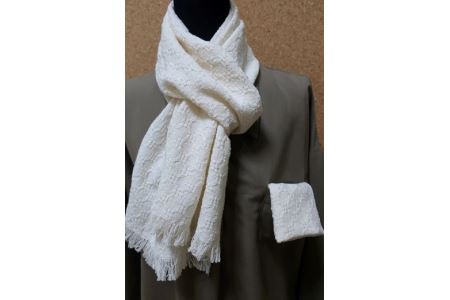 【マフラー(白・中) とハンカチセット】 綿畑からそのまま肌に安全、洗えるマフラー・ハンカチ 各1枚