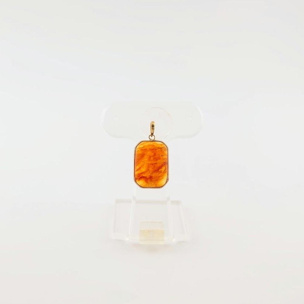 【ふるさと納税】Amberlogue ペンダント 四角（金属素材：K10　琥珀：15mm×11mm　サイズ：全長21mm）