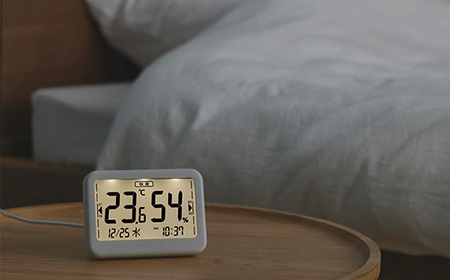 リズム 高精度デジタル温湿度計 COMFOMETER ダークグレー　【11100-1845】