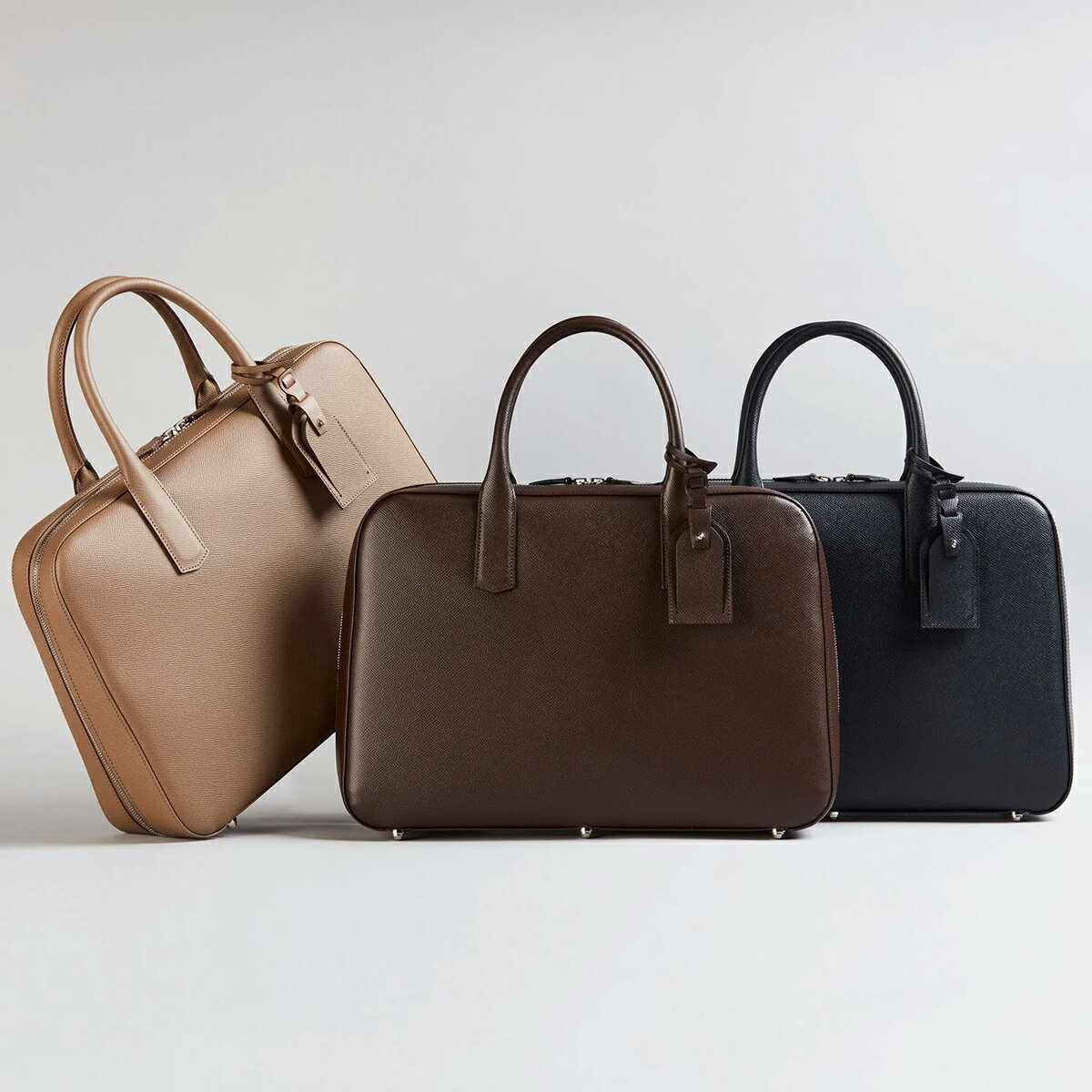 【ふるさと納税】ゲント・ピッコラ スリムキャリーオール(A4サイズ2気室：仕切り取り外し可)【1171-3-ECF】｜革製品 レザー 国産 [1023-1026]