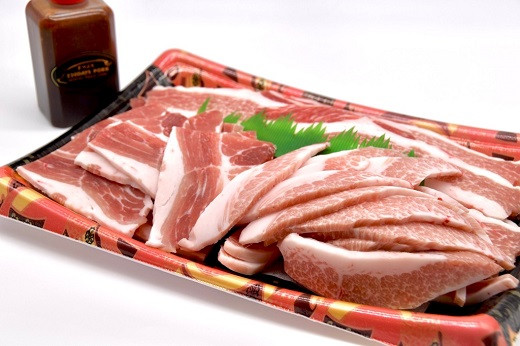 
松阪豚 香味ダレ付 焼肉 セット 約800ｇ カルビ トウガラシ トントロ 松阪豚専門店 まつぶた ふるさと納税 豚肉 ポーク ぶた肉 キャンプ バーベキュー 焼き肉 三重 松阪 肉【1.6-30】
