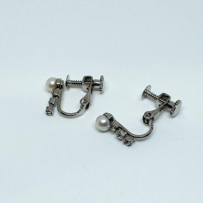 ふるさと納税 伊勢市 真珠イヤリング・スリービーズ(淡水本真珠・ボタン) 1998 |  | 02