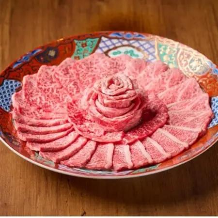 【焼肉三ちゃん】《ディナー》30,000円分お食事券(ぐるなびセレクション)【1642248】