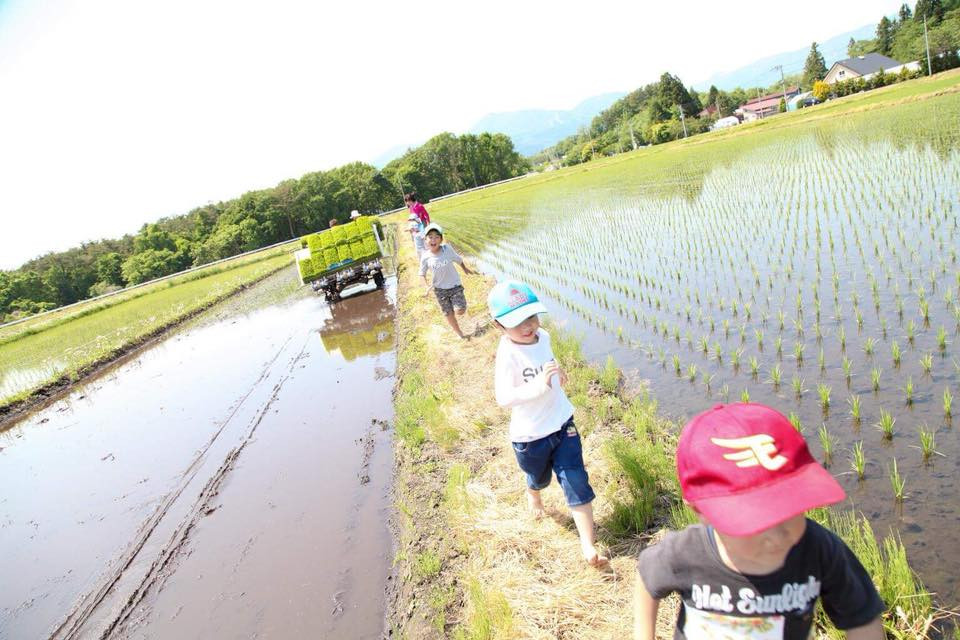 かつての農家の暮らしを起点に、ユニバーサルなモノづくりを目指しています