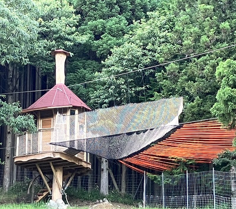 ツリーハウスのある一棟貸別荘 HoToLo /// 奈良県 曽爾村 一棟貸し 貸別荘 宿泊 旅行 貸切 1日1組限定 ツリーハウス