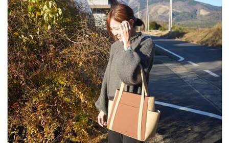 【2026年6月上旬発送開始】【 AKIRA オリジナル】【マツコの知らない世界 で紹介されました！】中型レディストートバッグ ダブルポケット 黒帆布×ダークブラウン帆布 多収納 6ポケット 軽量 軽