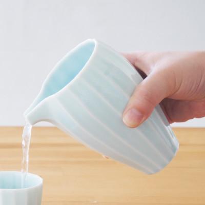 ふるさと納税 瑞浪市 父の日のプレゼントやお酒好きの方におすすめ。美濃焼の冷酒器セット　青磁 |  | 01