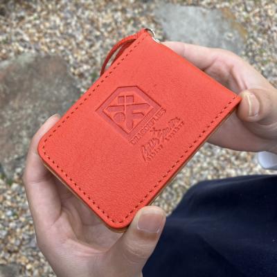 ふるさと納税 東広島市 【広島ドラゴンフライズ×ベルズスクエア】コラボ　東広島産鹿革使用　二つ折りIDカード/パスケース |  | 01