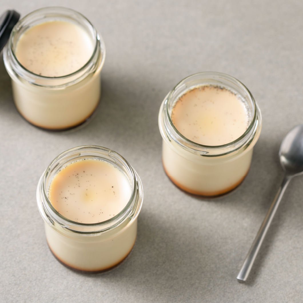 【ふるさと納税】平飼い卵のクラシックプリン 4個/8個 《厚真町》【テンアール株式会社】 お届け回数選べる プリン ぷりん 定期便 デザート スイーツ たまご 卵 鶏卵 玉子 生卵 平飼い 北海道 [AXAN007/AXAN008]