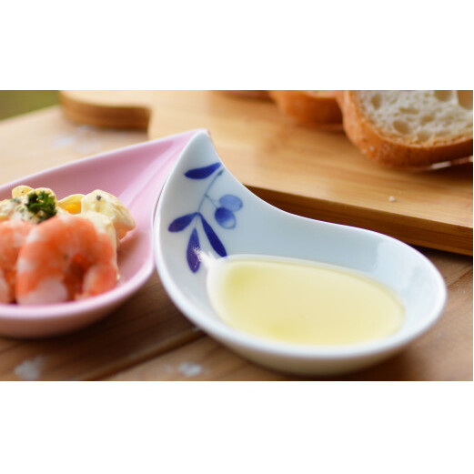 porchetto ホワイト トレイ&オリーブしずく皿2セット 有田焼 食器 うつわ 器 シンプル おしゃれ イタリアン 小皿 まるぶん A30-450_イメージ2