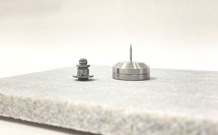 ～香りを纏う～  ALMA Aroma Pins gray