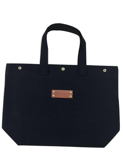 
            【福岡市の縫製工場オリジナルブランド　OKUNIYA】本革ネーム（キャメル） トートバッグ　ブラック【サイズ選択可】
          