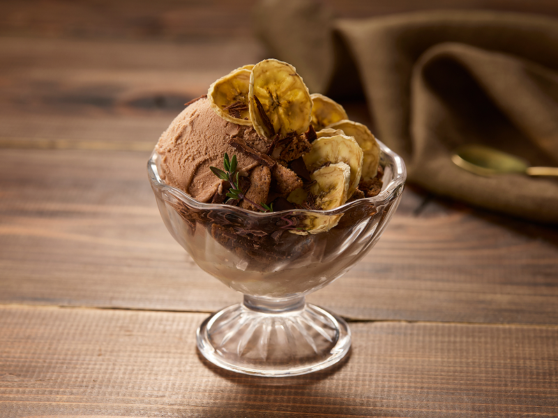 ノンオイル乾燥バナナ 100g(100g×1袋) ［175R04］ ノンオイル 乾燥 バナナ 100g 油不使用 砂糖不使用 甘味 低カロリー 保存に便利 チャック付き ドライフルーツ ヨーグルト ア