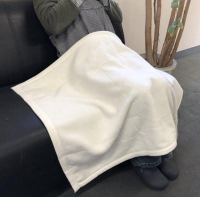 ふるさと納税 泉大津市 やわらかコットン100%　吸水性抜群!　 綿マイヤーひざ掛け　約70×100cm　OZ-301 |  | 01