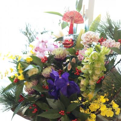 ふるさと納税 筑西市 お正月のお花のアレンジメント*LLサイズ/花瓶不要!届いてそのまま飾れるフラワーアレンジ |  | 01