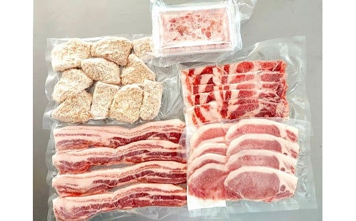 写真は１か月分の詰め合わせ例です。セット内容は毎月変わります。