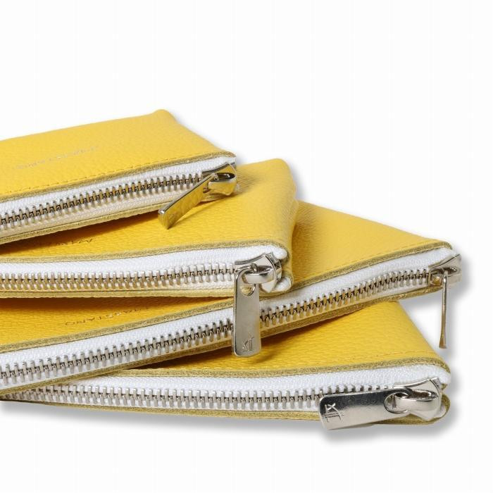 
                  MASSTARD -MINIMAL LEATHER POUCH MEDIUM- YELLOW
                