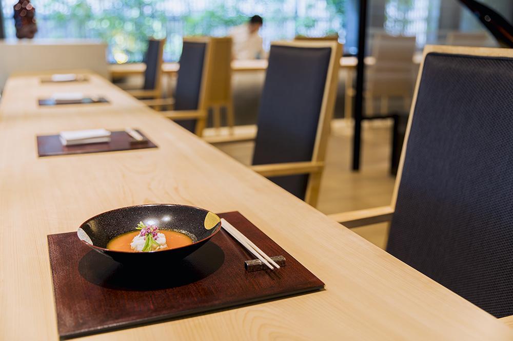 【高島屋選定品】【THE THOUSAND KYOTO】ザ・サウザンド京都 ふるさと納税ランチペアチケット（日本料理 KIZAHASHI）［ 京都 京都駅 至近 アクセス 抜群 次の千年の心地よさ 食