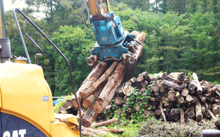 【長野県 信濃町】純国産 楢材（ナラ） 薪 約500㎏ (未乾燥材のため十分に乾燥させてご使用ください／地域限定配送有) 薪ストーブ、焚火に最適！火持ち良く、高熱量で、燃焼時間が長い。煙・灰が少なく、