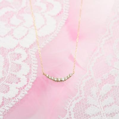 ふるさと納税 山梨県 K18 0.10ctダイヤモンド　アーチペンダントネックレス　HH018402