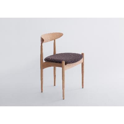 ふるさと納税 高山市 オークヴィレッジのSwallowチェア(ダークブラウン)〔国産材　木製家具〕g193