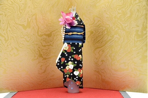 【ふるさと納税】【2-2-5】松阪もめん柄和紙の着物ドールリウム＜アイリス＞スプレーカバー
