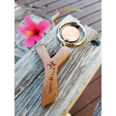 ふるさと納税 屋久島町 屋久杉イニシャルキーホルダー　”Y”