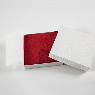 ふるさと納税 与謝野町 洗える丹後ちりめん「ちりめん美人」シルククッションカバー(レッド) |  | 01
