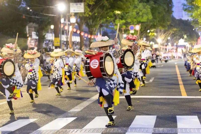 盛岡さんさ踊り有料観覧席券 1席 8月4日 祭り 夏祭り 盛岡さんさ踊り実行委員会