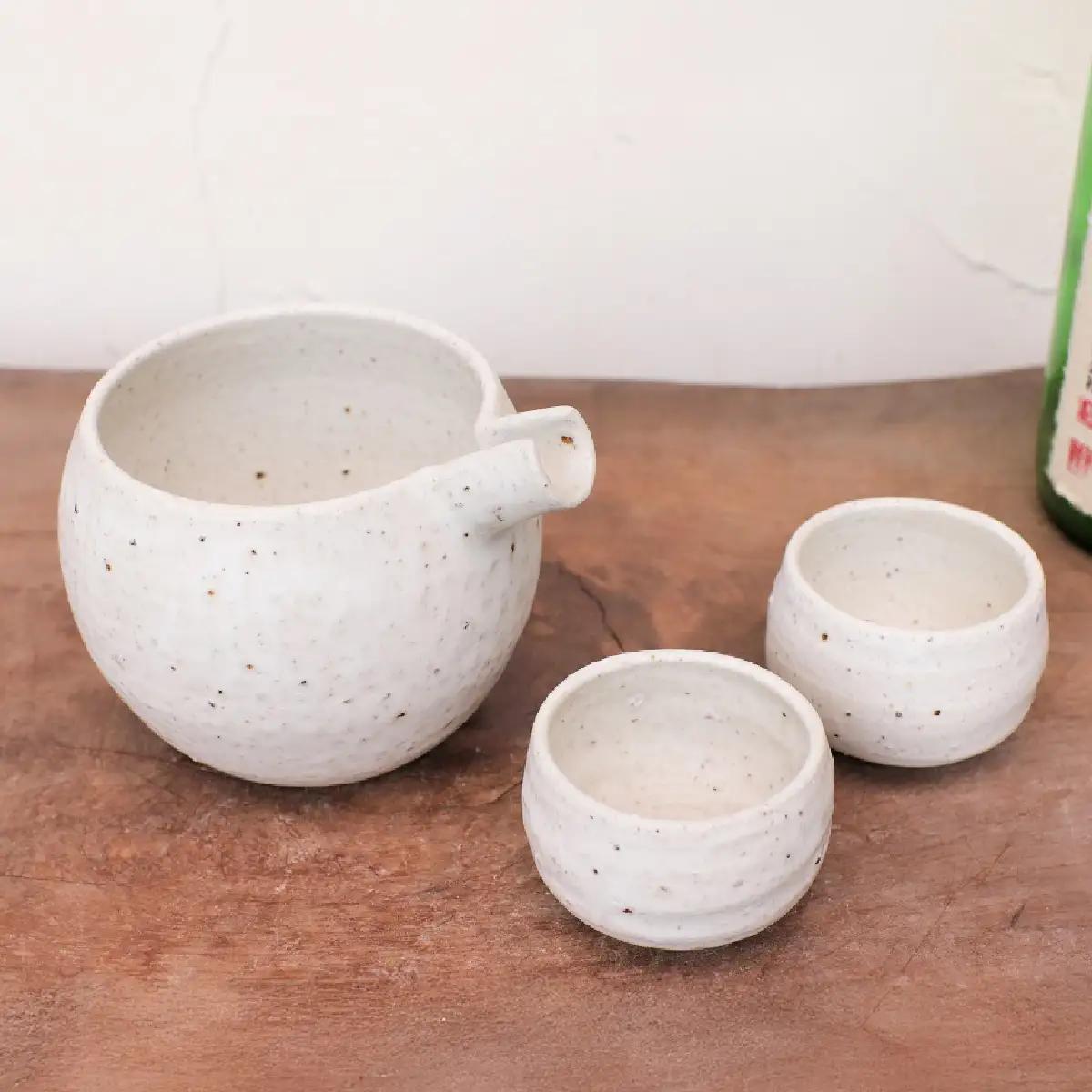 白マットの酒器セット(酒器とぐい呑み2個セット) ykt-018【1287828】