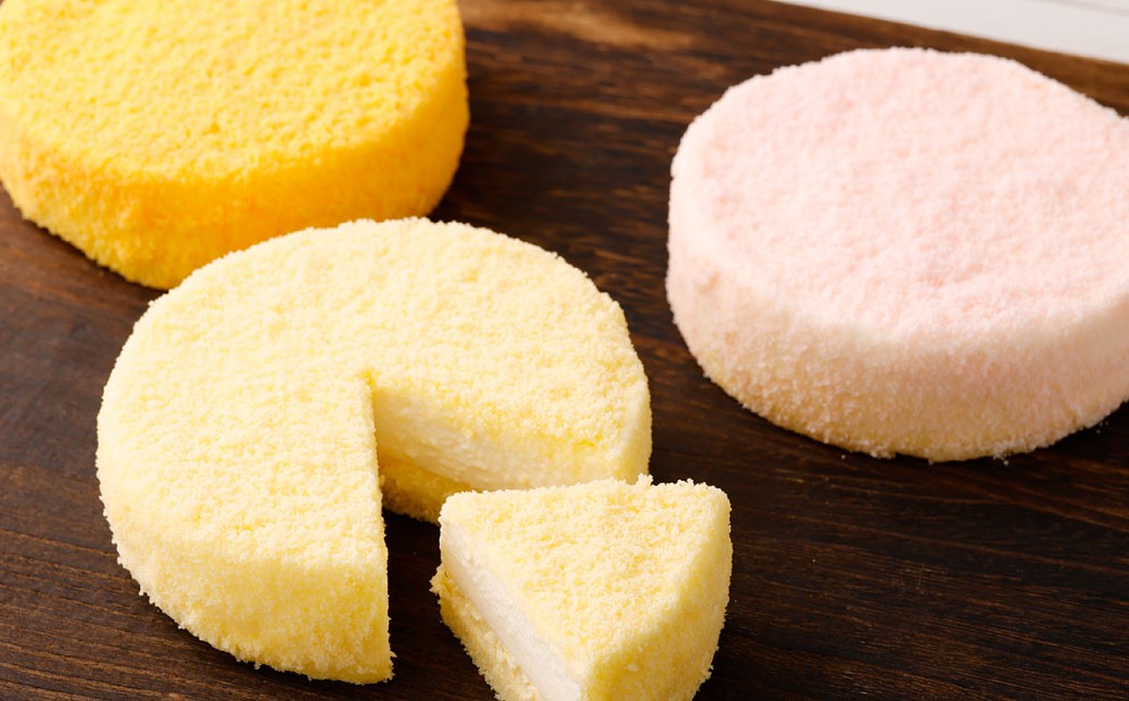 
            【5回定期便】 北海道フロマージュ 3種セット （プレーン ・ アップル ・ メロン） 約1.05kg （約350g×3個） （計約5.25kg） 3種類 林檎 りんご リンゴ フロマージュ クリームチーズ ケーキ 洋菓子 菓子 お菓子 セット 定期便 北海道 小樽市 冷凍
          