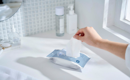 クレンジングタオル 携帯用７枚入×30個 TSC-7P アイリスオーヤマ 使い捨て 持ち運び 厚手 丈夫 洗顔 清潔 柔らかい 吸水性 ふき取り 汗 口元 破れにくい 旅行 お出かけ