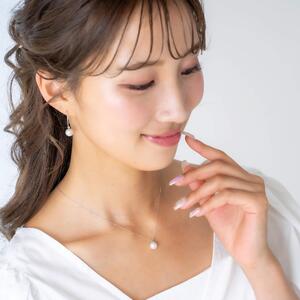 5月 誕生石 エメラルド｜一粒 アコヤパール ペンダント ネックレス｜無調色アコヤ真珠 8.0mm K10WG｜チェーン付き