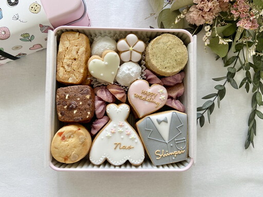 【studio chaleur+】ウェディングクッキー缶 |クッキー クッキー缶 クッキーボックス クッキーBOX cookie お菓子 缶 詰め合わせ アソート スイーツ 洋菓子 結婚祝い お祝い 