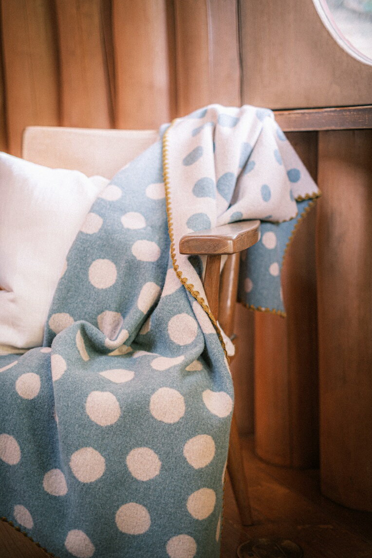 【ふるさと納税】マルナカ ヴィルッティ Medium＆Large2枚組 グリーン 小物 寝具 ブランケット ウール 温かい 水玉模様 セット HNNAU007