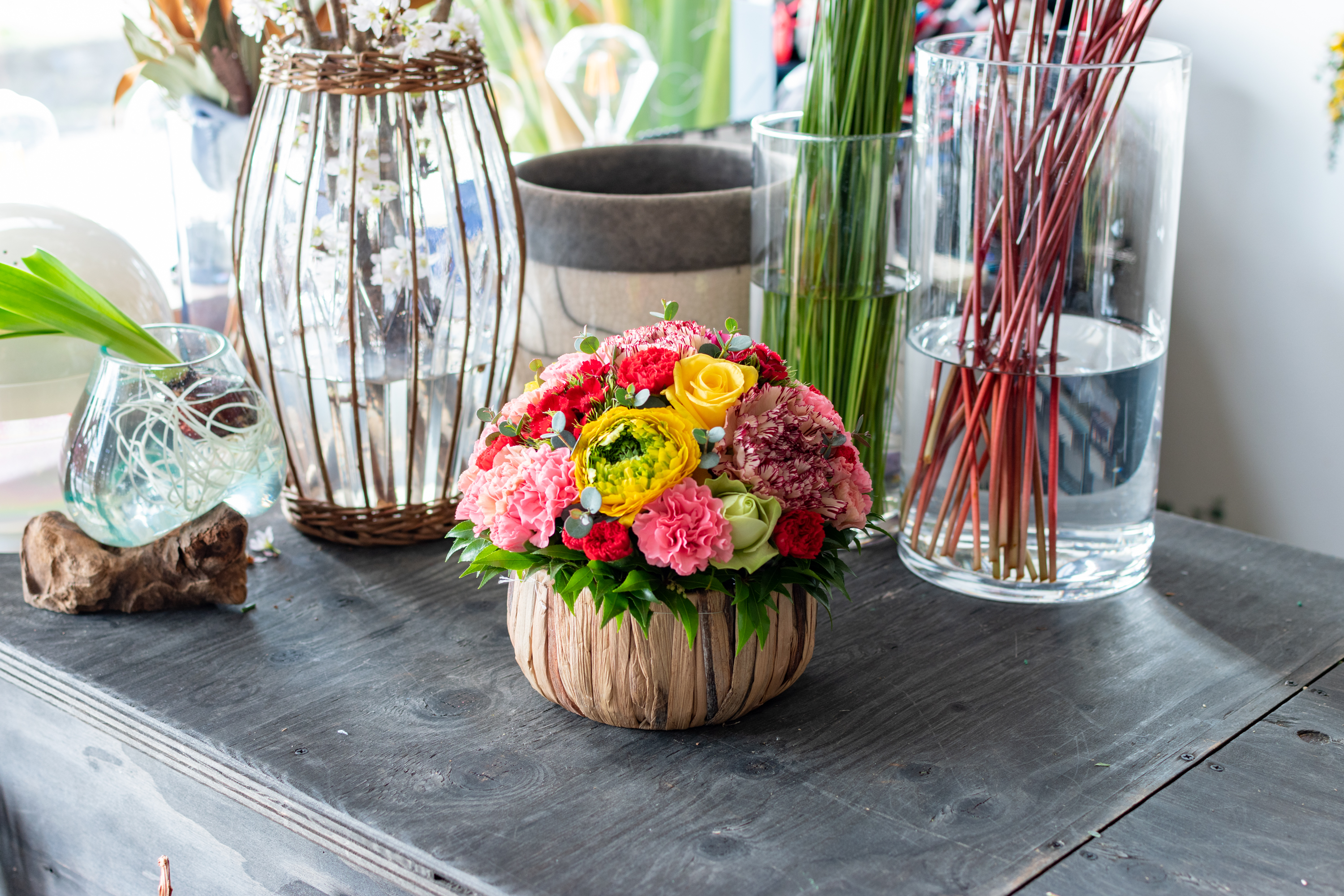 The Plants ラウンドアレンジメント ギフト フラワー アレンジメント 冷蔵 花束 お花 オリジナル 生花 インテリア 母の日 ブーケ おしゃれ プレゼント 誕生日 記念日 人気 女性 飾り