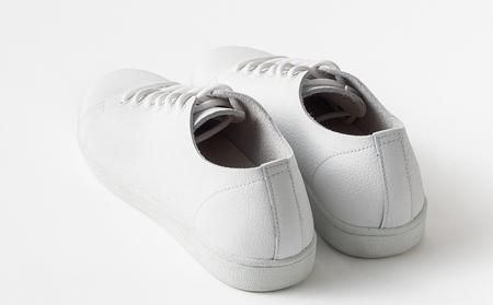 U-DOT [レザースニーカー] WHITE(サイズ：26.0cm)