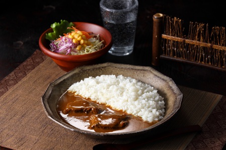 千屋牛炭火炙り牛カレー＆千屋牛ラーメン セット 各2個 千屋牛使用