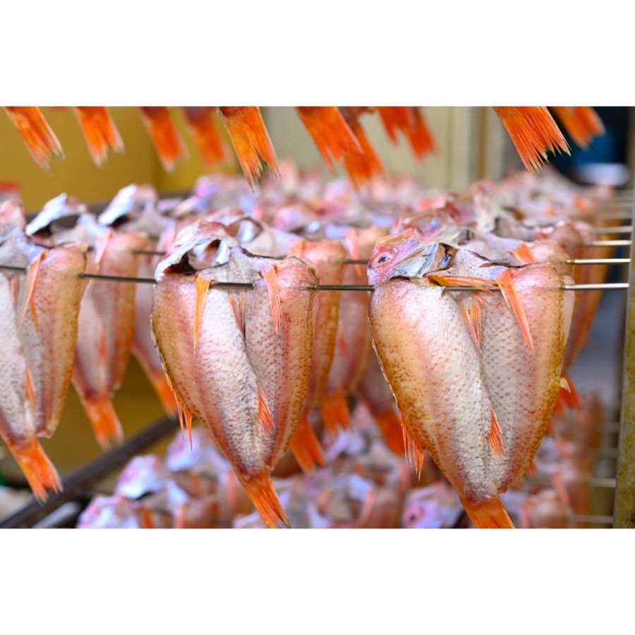 ＜蟹の匠 魚政＞のどくろ「一夜干し」大サイズ（315g)×3尾