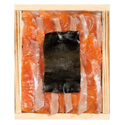 ふるさと納税 小浜市 トロ並み若狭サーモン昆布締めと子供の小鯛のみで作る小鯛笹漬け『匠』の詰め合せ孫兵衛の女将の推奨の逸品 |  | 01