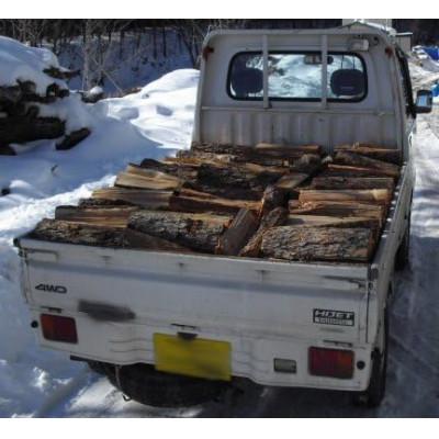 ふるさと納税 茅野市 未乾燥【茅野市・諏訪市エリア配達】ナラ薪約350kg・長35-40cm　長野県八ヶ岳産 |  | 01